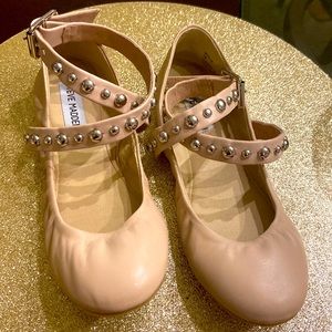 Nude flats Steve Madden